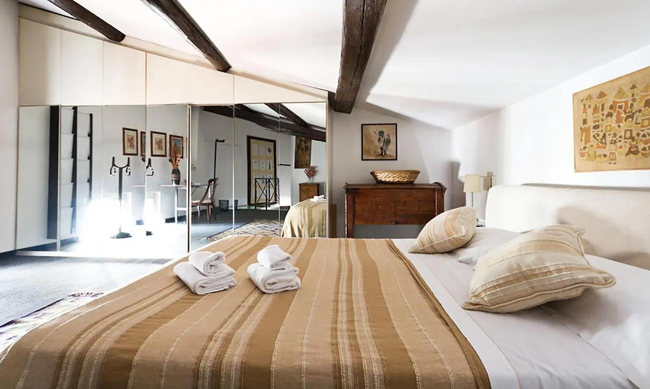 Apartment Appartamento Coronari Rome